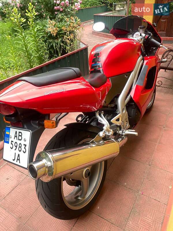 Мотоцикл Многоцелевой (All-round) Triumph Daytona 2004 в Киеве
