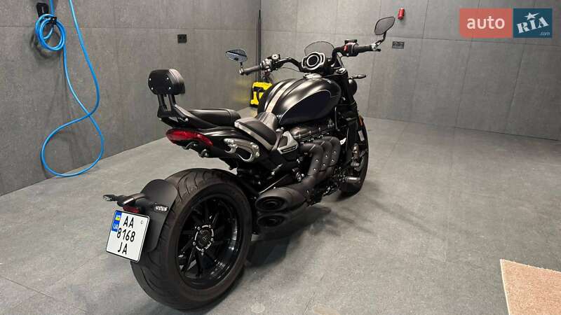 Мотоцикл Круизер Triumph Rocket 3 GT 2024 в Кременчуге фото 7 Мотоцикл Круизер Triumph Rocket 3 GT 2024 в Кременчуге