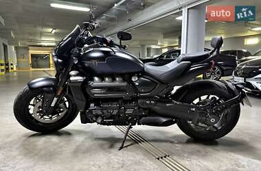 Мотоцикл Круізер Triumph Rocket 3 2024 в 