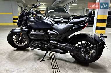 Мотоцикл Круізер Triumph Rocket 3 2024 в 