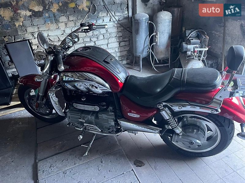 Боббер Triumph Rocket 3 2004 в Хмельницком