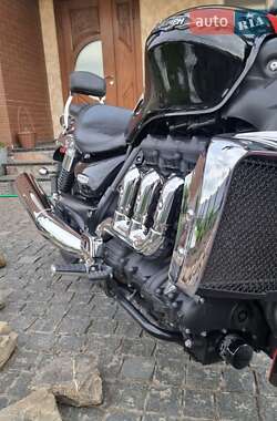 Мотоцикл Круизер Triumph Rocket 2017 в 