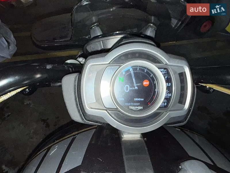 Triumph Rocket 2020 VIN SMTG10JX5LT981521 фото оголошення 4 з 24