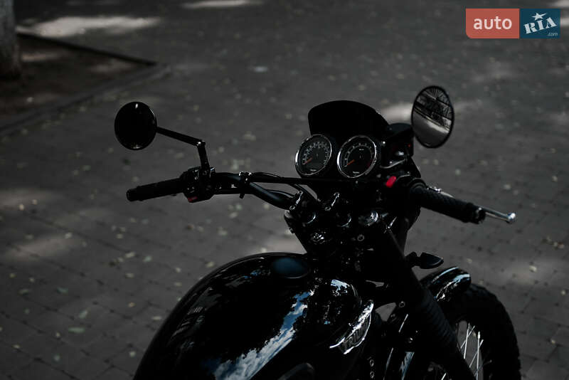 Мотоцикл Классик Triumph Scrambler 2015 в Одессе