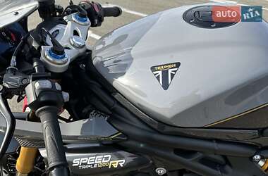 Мотоцикл Спорт-туризм Triumph Speed Triple 2022 в 