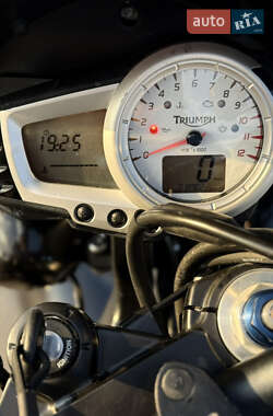 Мотоцикл Без обтекателей (Naked bike) Triumph Speed Triple 2010 в 