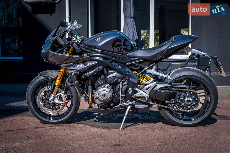 Спортбайк Triumph Speed Triple 2023 в Киеве фото 4 Спортбайк Triumph Speed Triple 2023 в Киеве