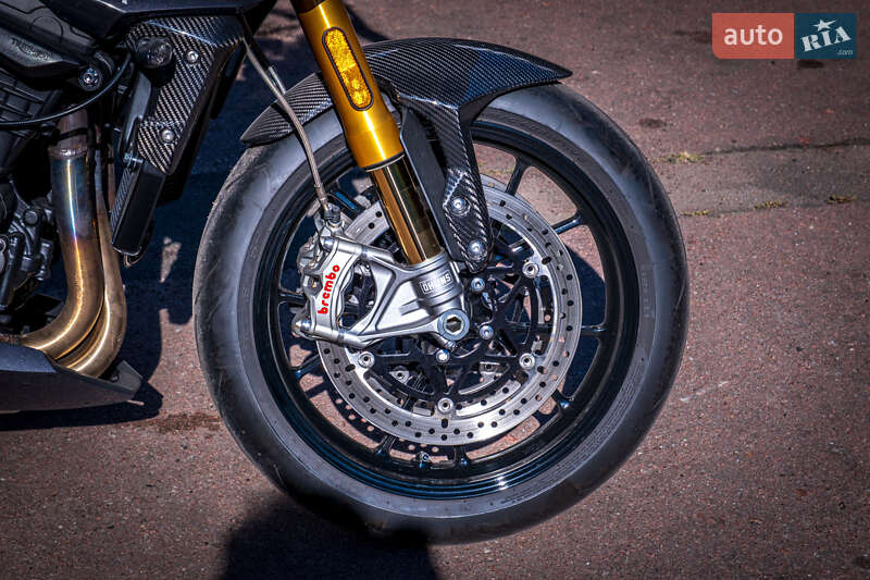 Спортбайк Triumph Speed Triple 2023 в Киеве фото 9 Спортбайк Triumph Speed Triple 2023 в Киеве