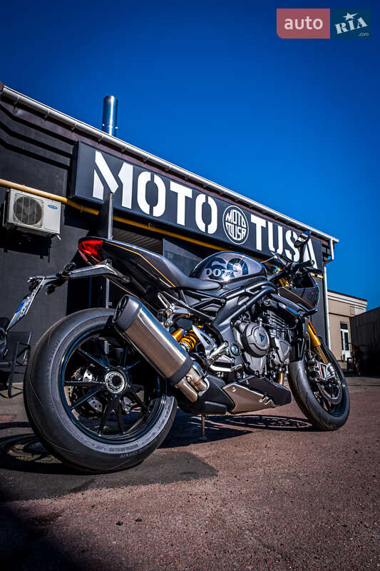 Спортбайк Triumph Speed Triple 2023 в Киеве фото 25 Спортбайк Triumph Speed Triple 2023 в Киеве