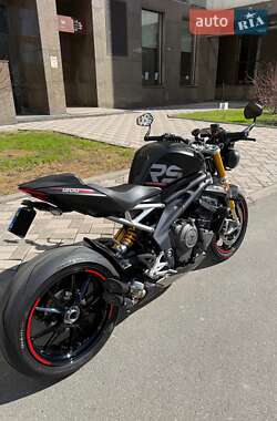 Мотоцикл Без обтекателей (Naked bike) Triumph Speed Triple 2022 в Киеве