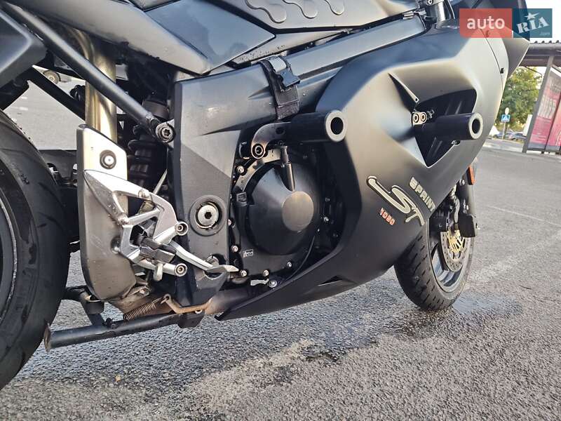 Мотоцикл Спорт-туризм Triumph Sprint 2005 в Киеве фото 6 Мотоцикл Спорт-туризм Triumph Sprint 2005 в Киеве