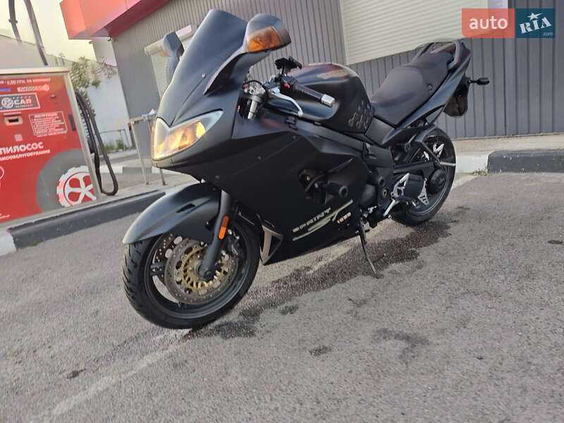 Мотоцикл Спорт-туризм Triumph Sprint 2005 в Киеве фото 11 Мотоцикл Спорт-туризм Triumph Sprint 2005 в Киеве