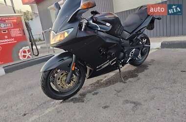 Мотоцикл Спорт-туризм Triumph Sprint 2005 в 