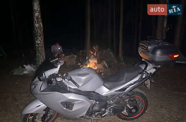 Мотоцикл Спорт-туризм Triumph ST 1050 2006 в 