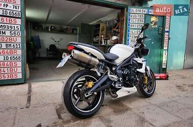 Мотоцикл Без обтікачів (Naked bike) Triumph Street Triple 675 2012 в 