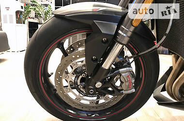 Мотоцикл Без обтекателей (Naked bike) Triumph Street Triple 2018 в 