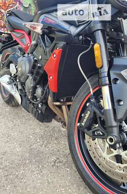 Мотоцикл Без обтекателей (Naked bike) Triumph Street Triple 2021 в Сумах