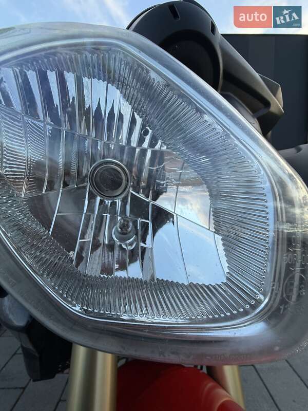 Мотоцикл Без обтікачів (Naked bike) Triumph Street Triple 2015 в Хмельницькому