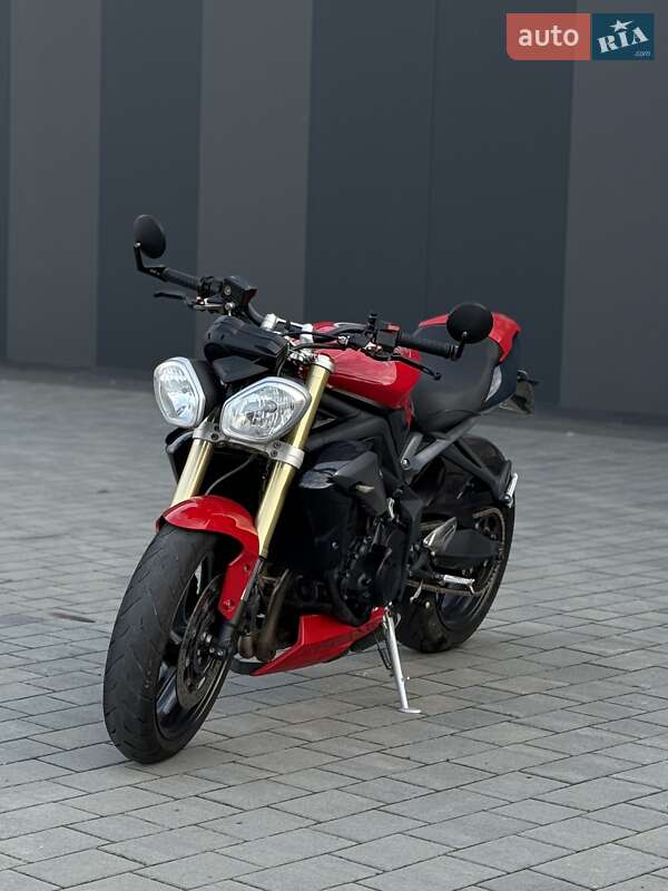 Мотоцикл Без обтікачів (Naked bike) Triumph Street Triple 2015 в Хмельницькому