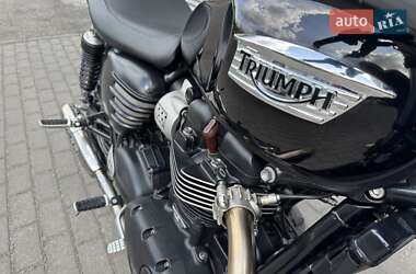 Мотоцикл Без обтекателей (Naked bike) Triumph Street Twin 2018 в 