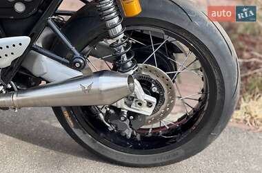 Мотоцикл Без обтекателей (Naked bike) Triumph Thruxton 2022 в 