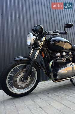 Кафе рейсер Triumph Thruxton 2015 в 