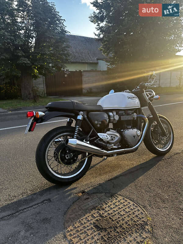 Кафе рейсер Triumph Thruxton 2016 в Киеве