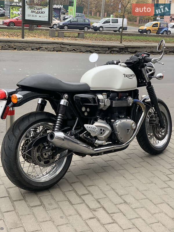 Кафе рейсер Triumph Thruxton 2016 в Киеве