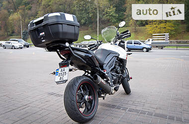 Мотоцикл Багатоцільовий (All-round) Triumph Tiger 2013 в 