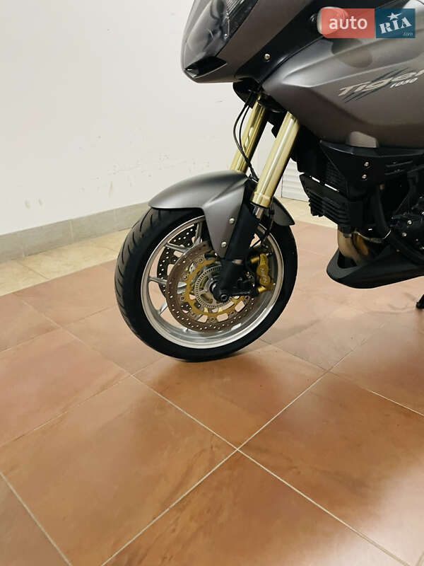 Мотоцикл Многоцелевой (All-round) Triumph Tiger 2010 в Киеве
