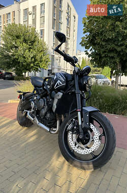 Мотоцикл Без обтекателей (Naked bike) Triumph Trident 2022 в 