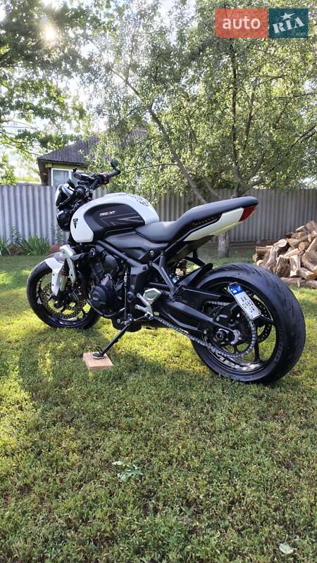 Мотоцикл Без обтекателей (Naked bike) Triumph Trident 2021 в Коломаке фото 2 Мотоцикл Без обтекателей (Naked bike) Triumph Trident 2021 в Коломаке