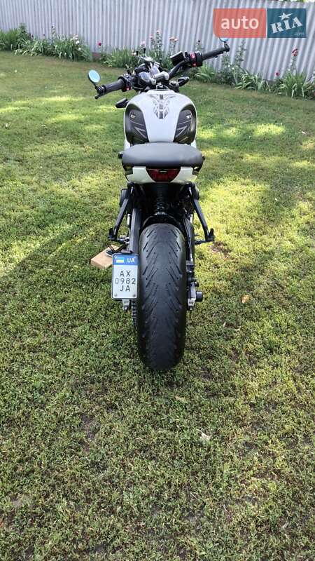 Мотоцикл Без обтекателей (Naked bike) Triumph Trident 2021 в Коломаке фото 9 Мотоцикл Без обтекателей (Naked bike) Triumph Trident 2021 в Коломаке