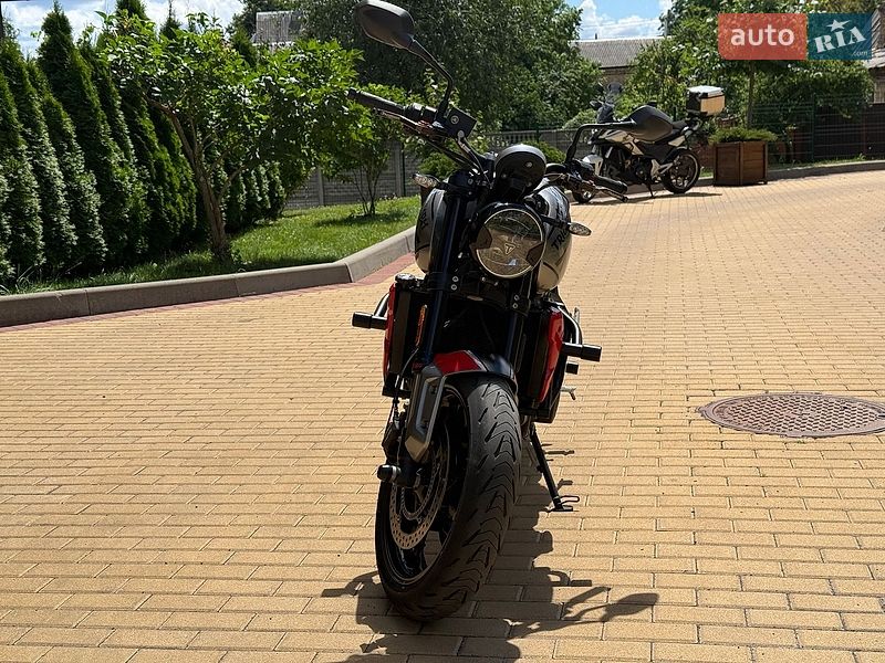 Мотоцикл Без обтекателей (Naked bike) Triumph Trident 2023 в Киеве фото 4 Мотоцикл Без обтекателей (Naked bike) Triumph Trident 2023 в Киеве