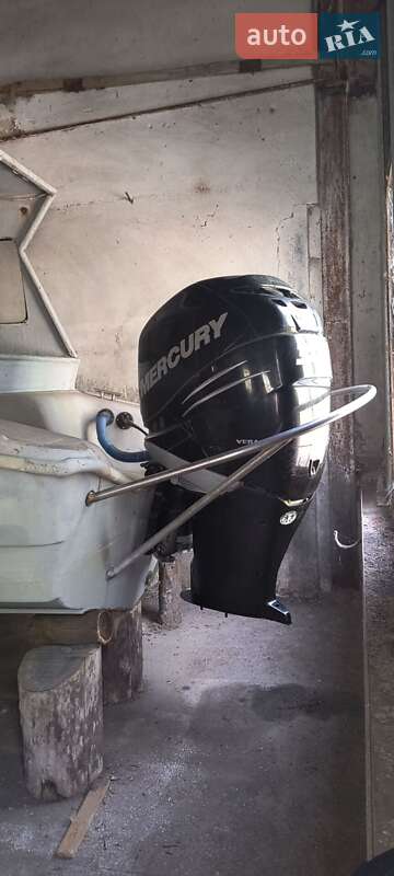 Катер Тунец 7 2008 в Запорожье