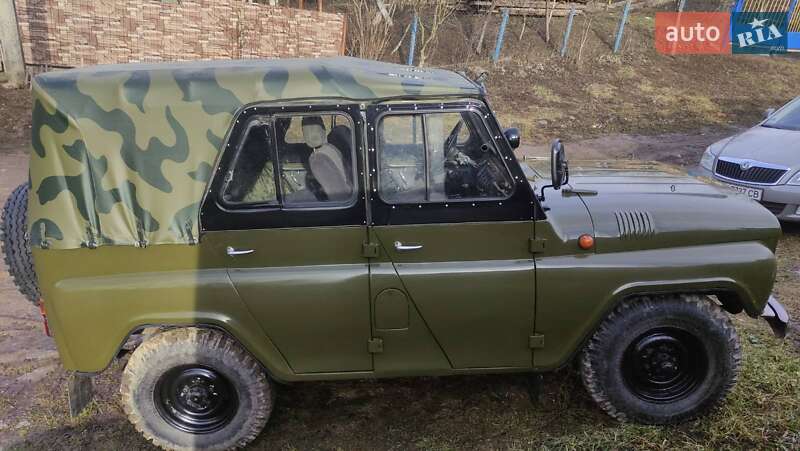 Позашляховик / Кросовер УАЗ 31512 1990 в Хмельницькому