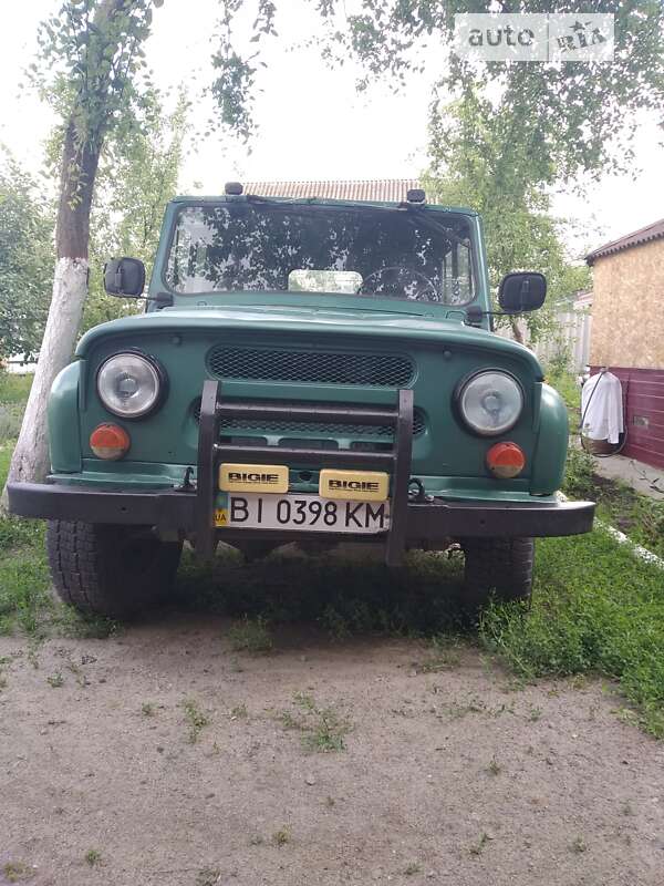 Седан УАЗ 31512 1993 в Хоролі