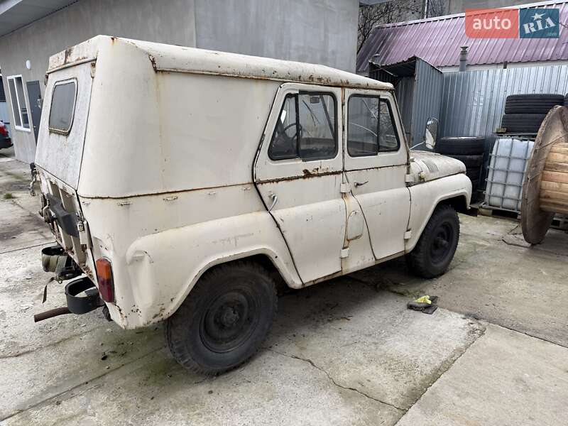 Внедорожник / Кроссовер УАЗ 31512 1986 в Киеве
