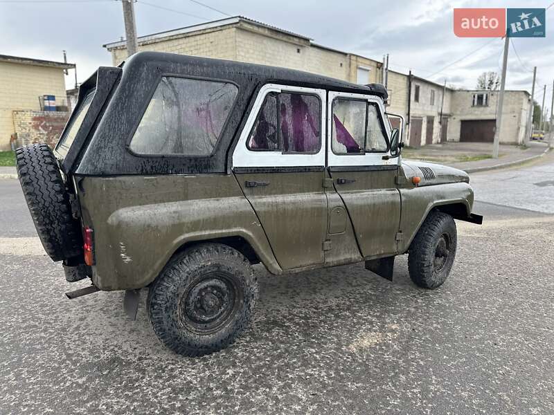 Внедорожник / Кроссовер УАЗ 3151 1995 в Харькове