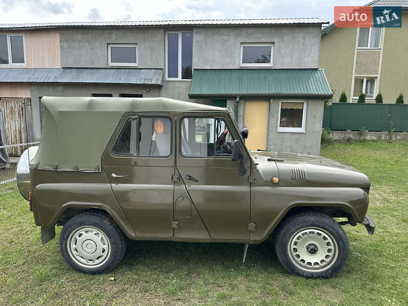 Внедорожник / Кроссовер УАЗ 3151 1992 в Львове