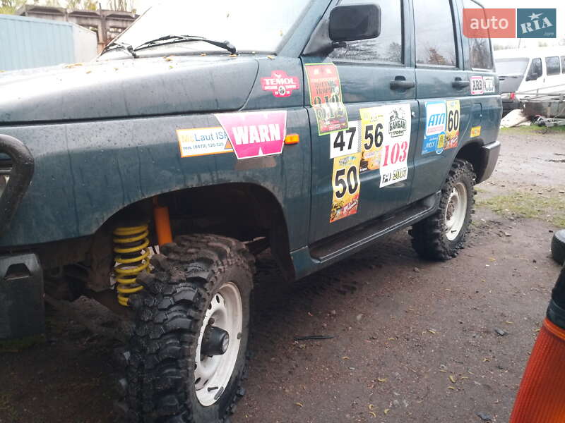Внедорожник / Кроссовер УАЗ 3160 Симбир 2004 в Смеле