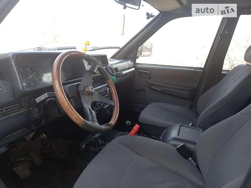 Позашляховик / Кросовер УАЗ 3160 Симбир 2003 в Ніжині фото 11 Позашляховик / Кросовер УАЗ 3160 Симбир 2003 в Ніжині