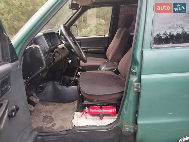 Внедорожник / Кроссовер УАЗ 3160 Симбир 2004 в Житомире фото 2 Внедорожник / Кроссовер УАЗ 3160 Симбир 2004 в Житомире