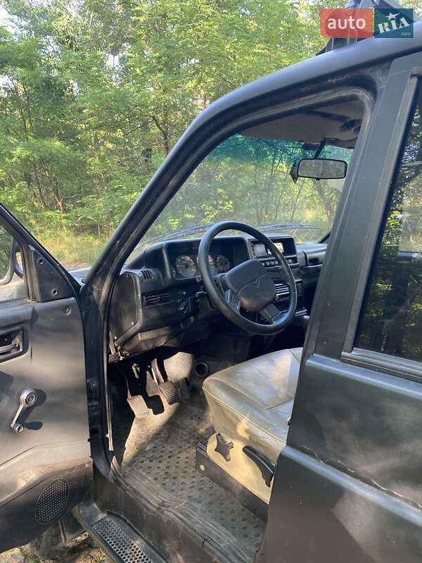 Внедорожник / Кроссовер УАЗ 3162 Симбир 2004 в Черкассах