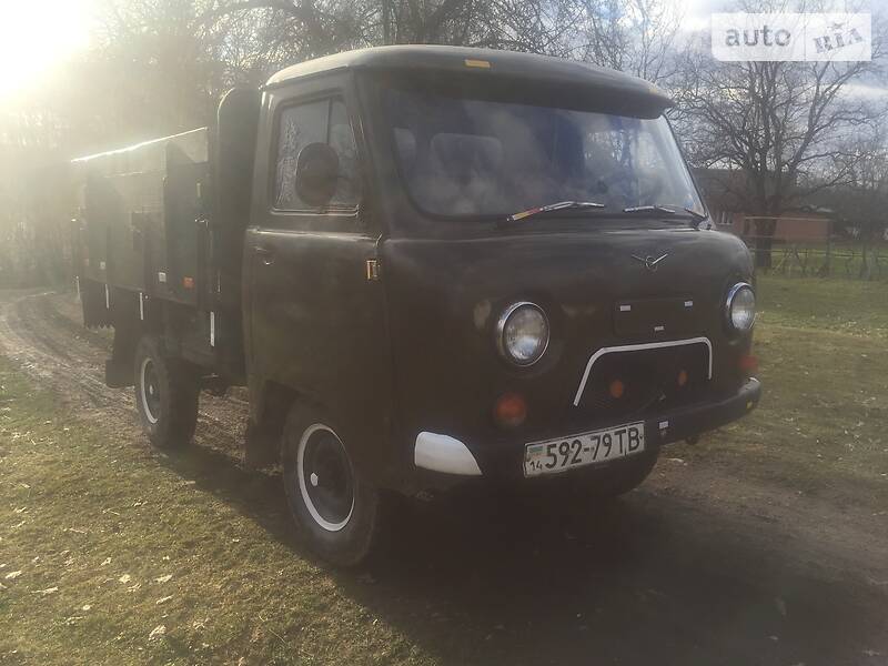 Внедорожник / Кроссовер УАЗ 3303 1990 в Тячеве
