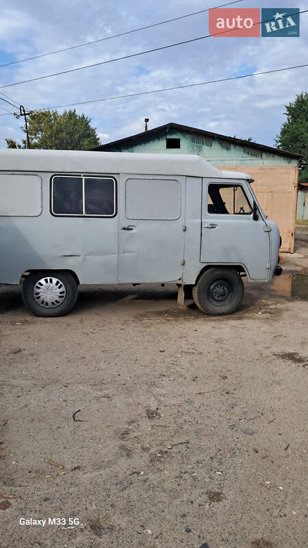 Универсал УАЗ 3303 1994 в 