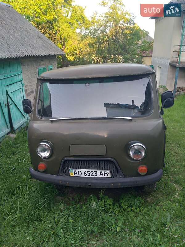 УАЗ 3303 1990