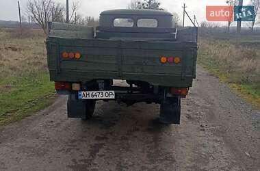 Грузовой фургон УАЗ 3303 1991 в 