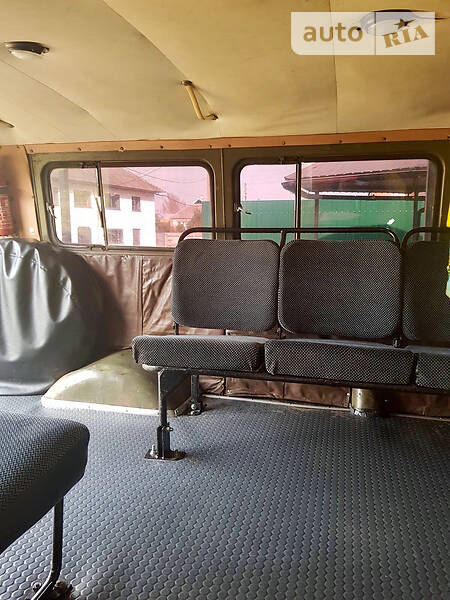 Вантажопасажирський фургон УАЗ 3741 1989 в Богодухіву