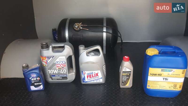 Внедорожник / Кроссовер УАЗ 3741 2003 в Полтаве